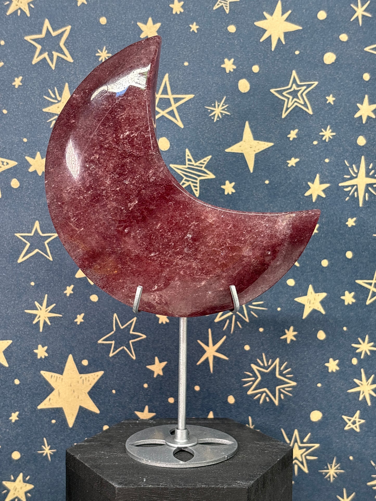 Strawberry Quartz Moon with stand d