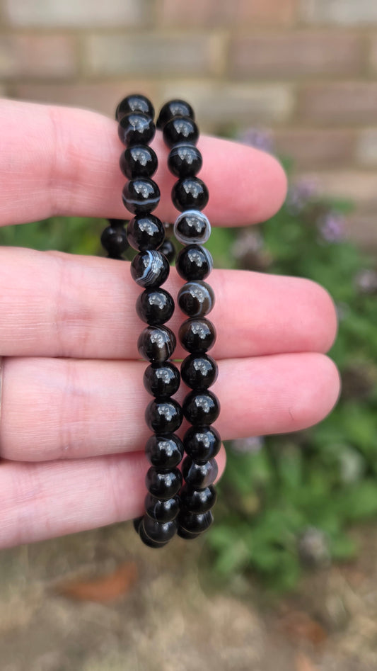 Banded Black Onyx 6mm Crystal Beaded Bracelet x1